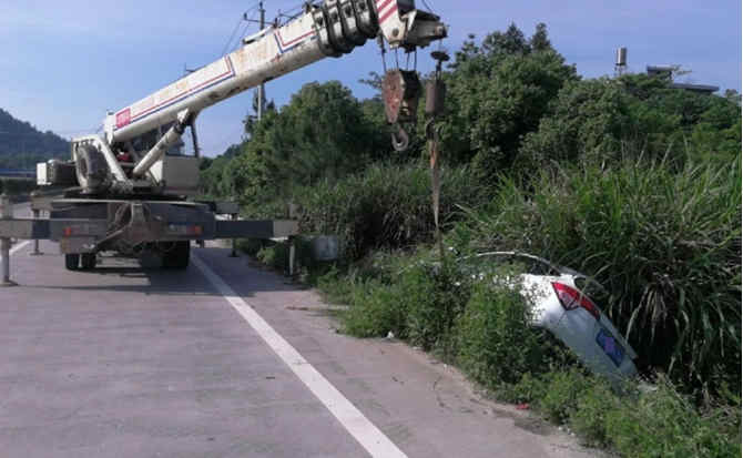 鹿城区重载吊车救援 鹿城区重载吊车救援